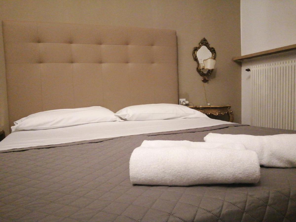 Bed and Breakfast Bellaria Voghera Exterior foto