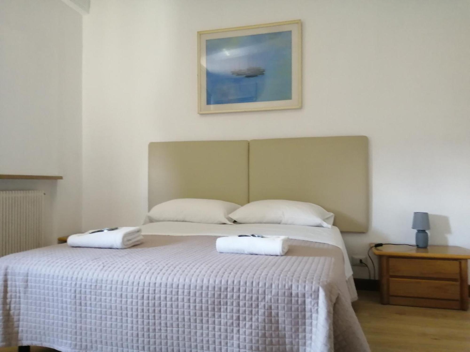 Bed and Breakfast Bellaria Voghera Habitación foto